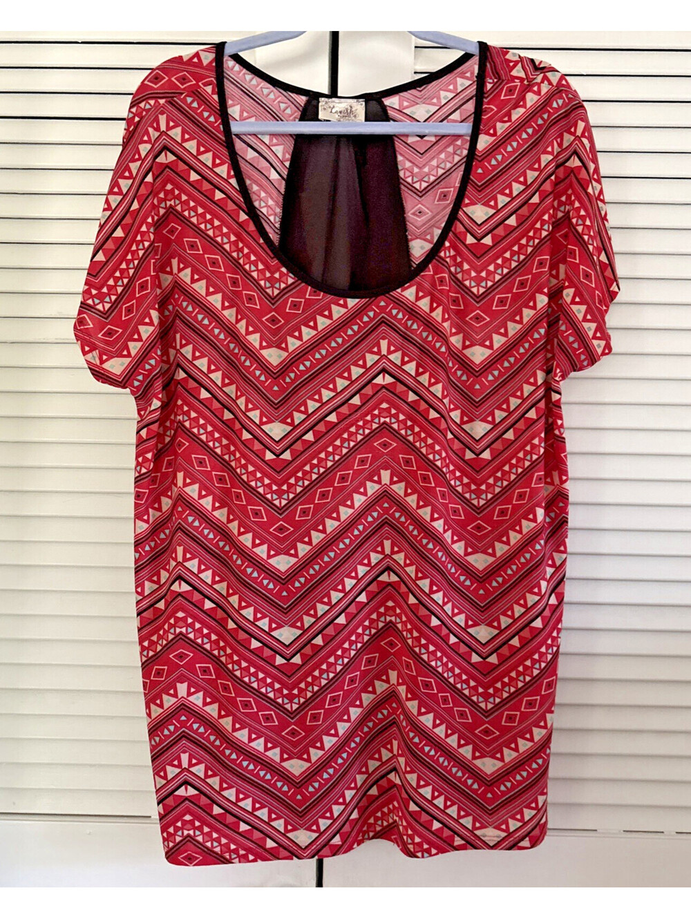 Womens Plus Top 2X SS Red Black Round Neck Boho Artsy Resortwear Cruise Lavish